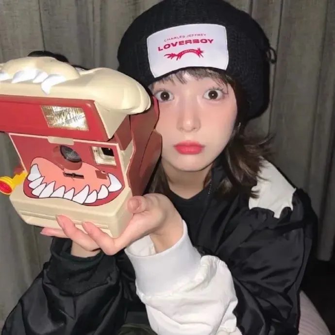 玉女撩春