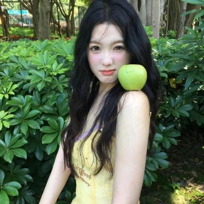 蔷花，红莲